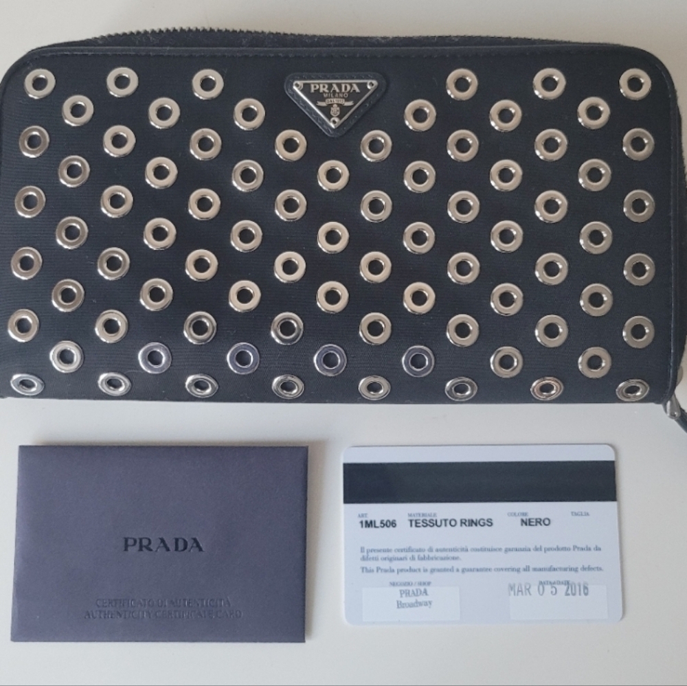 PRADA Zip Daino Wallet - Picture 2 of 11